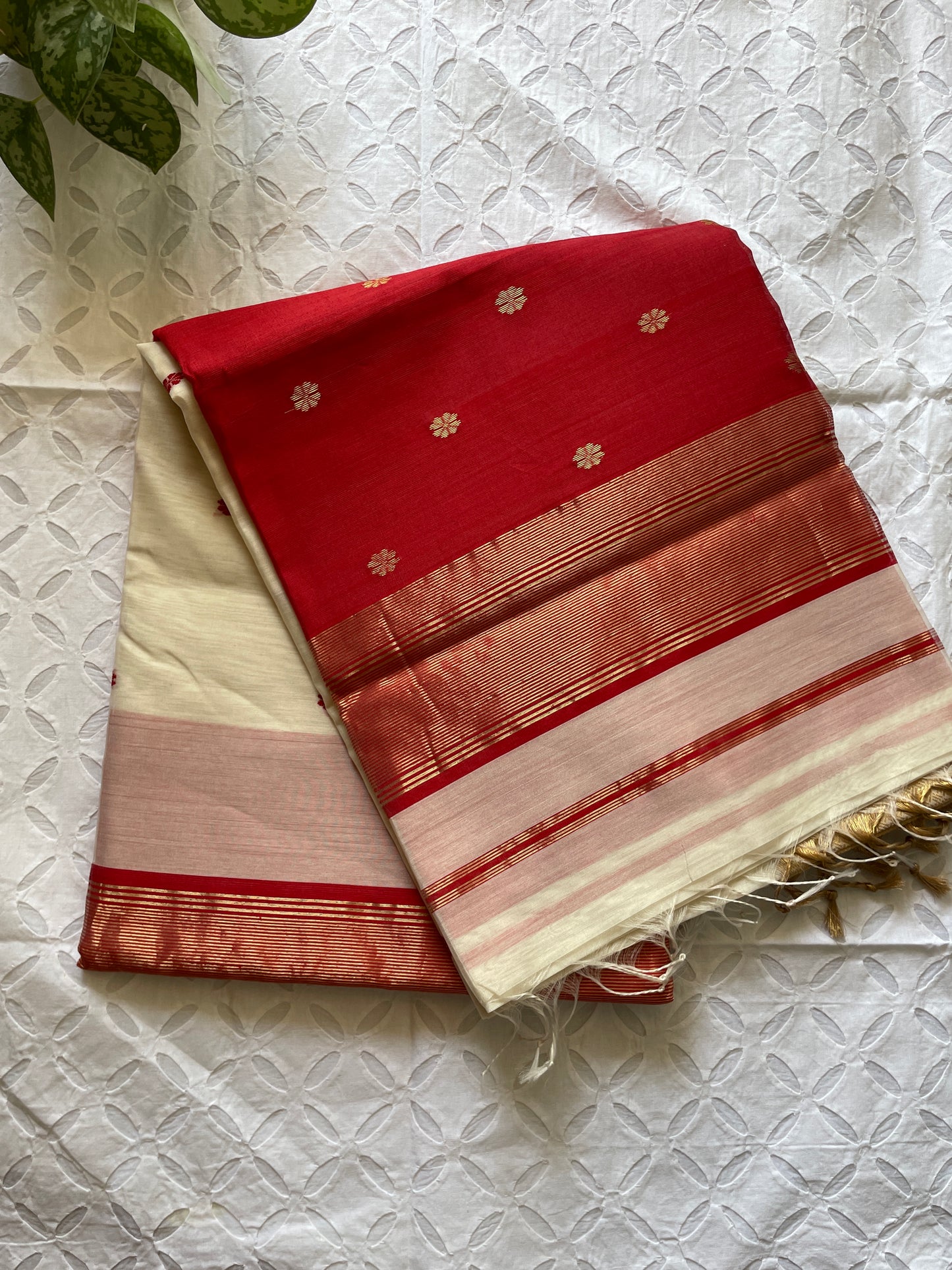 Sandhya - Pre Maheshwari Silk cotton saree (White Red)