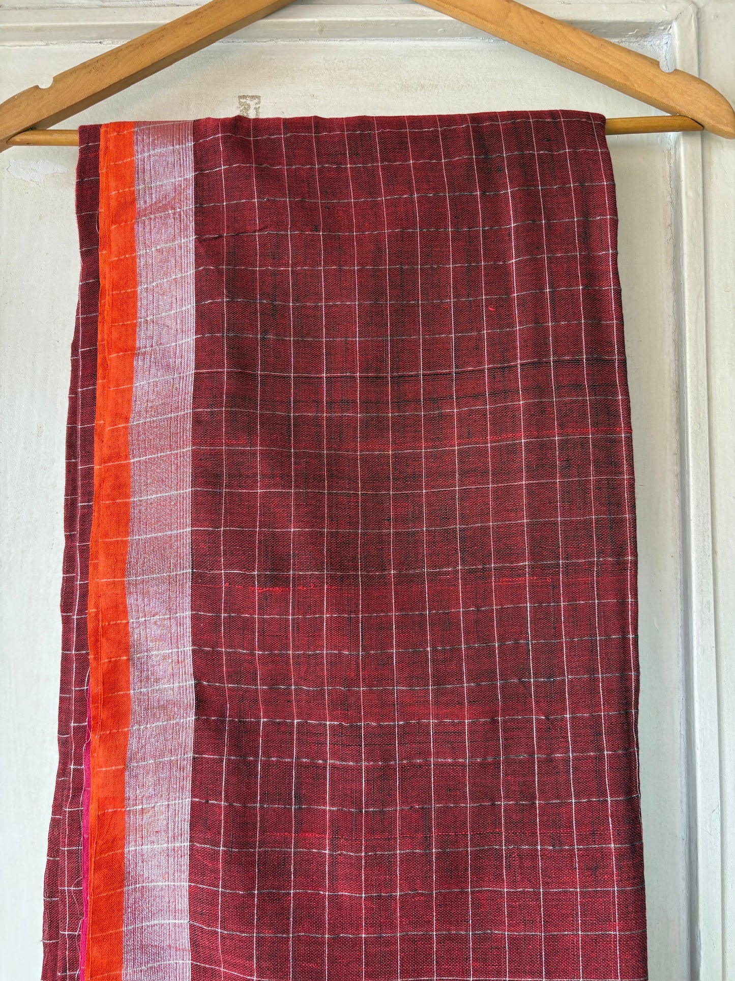 Linen handwoven check saree - Maroon
