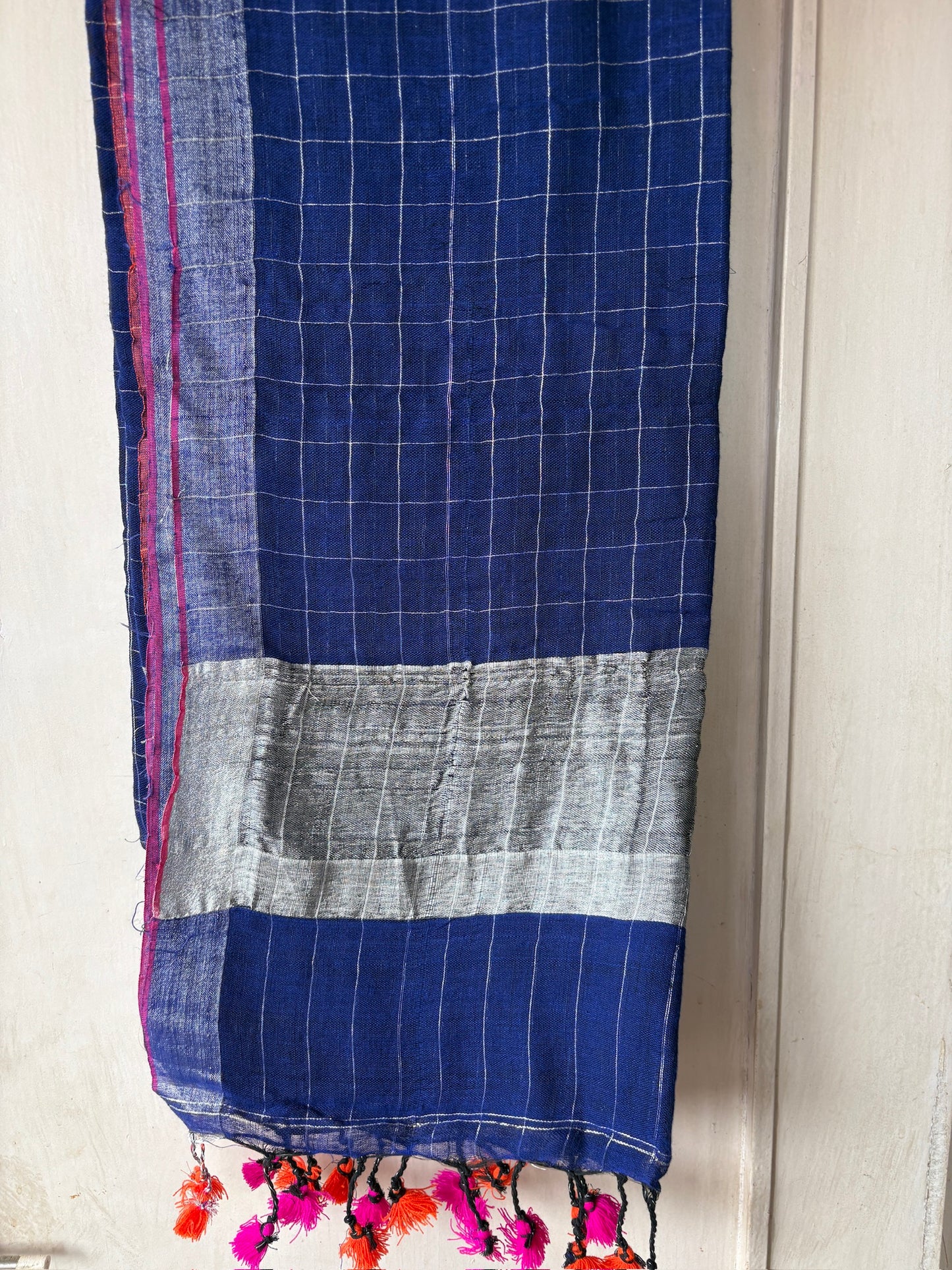 Linen handwoven check saree - Blue