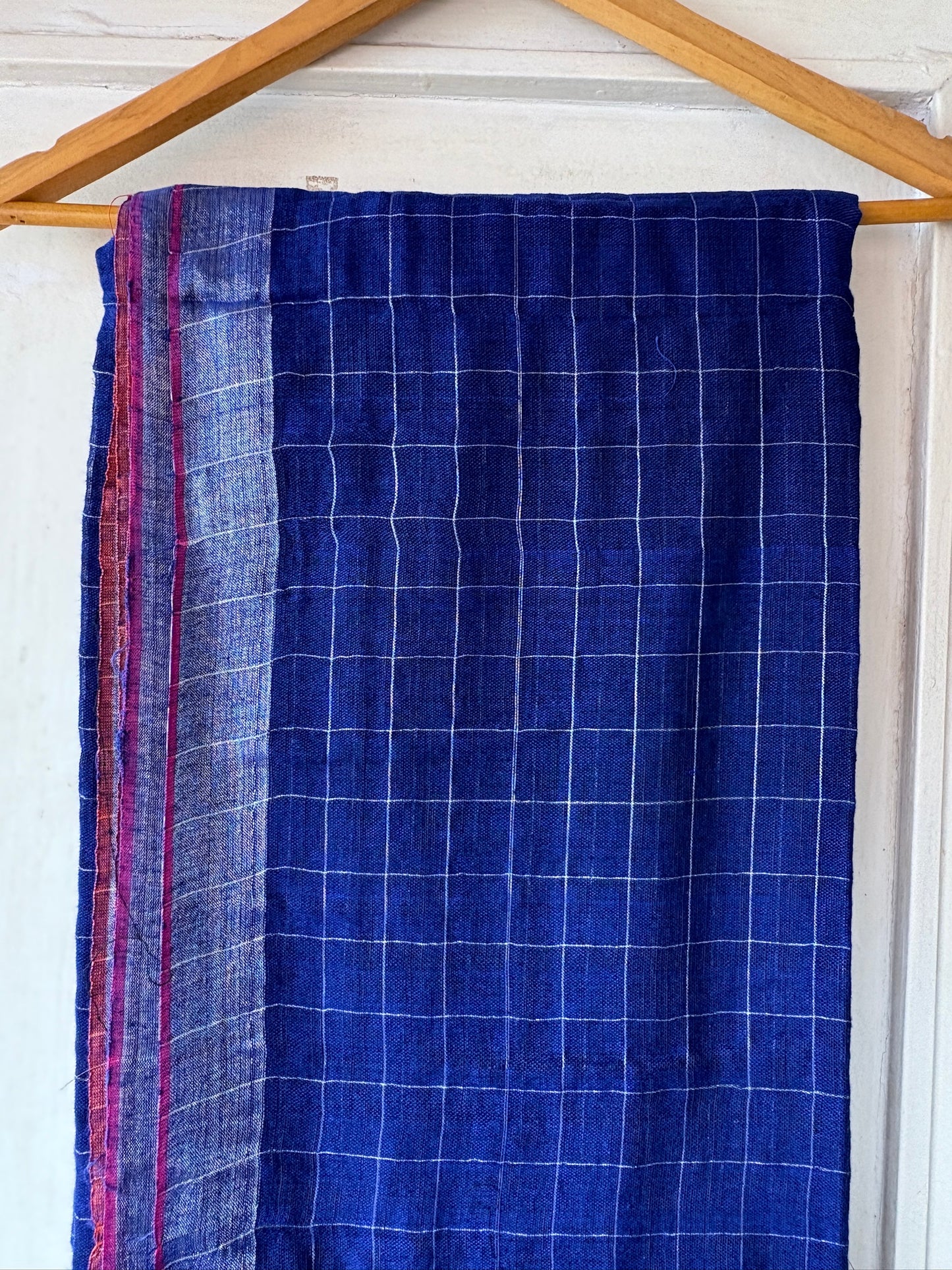 Linen handwoven check saree - Blue