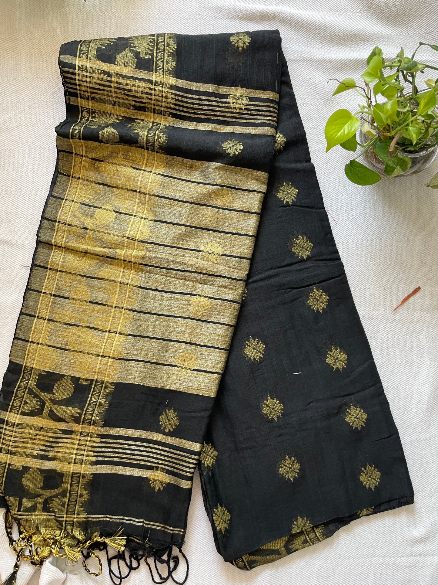 Cotton silk Jamdani saree - Black