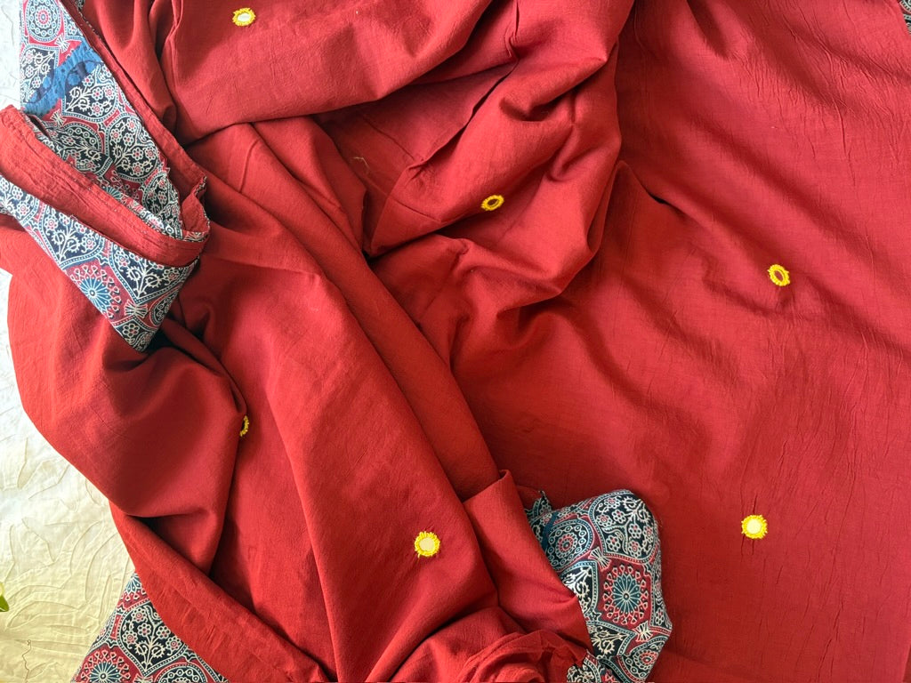 Cotton patchwork saree - Red Indigo