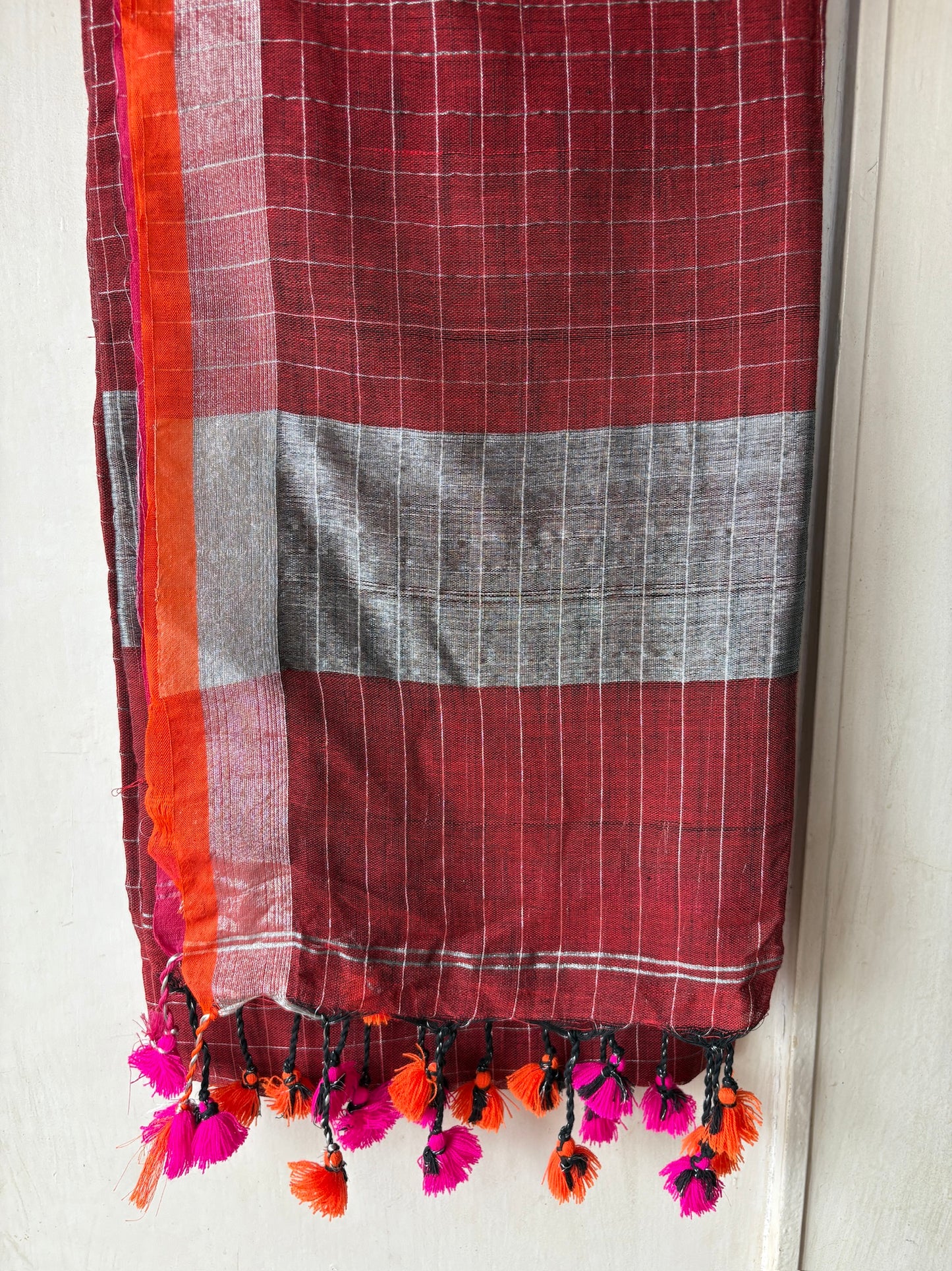 Linen handwoven check saree - Maroon