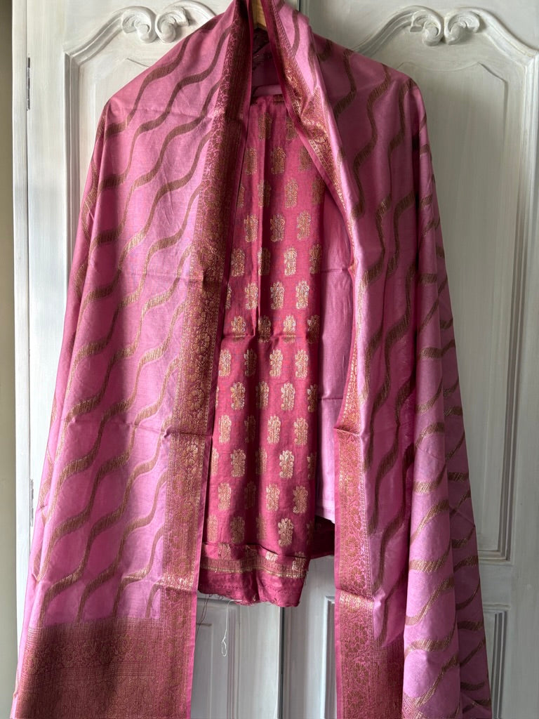 Muslin cotton 3 piece Banarasi suit material - Onion Pink