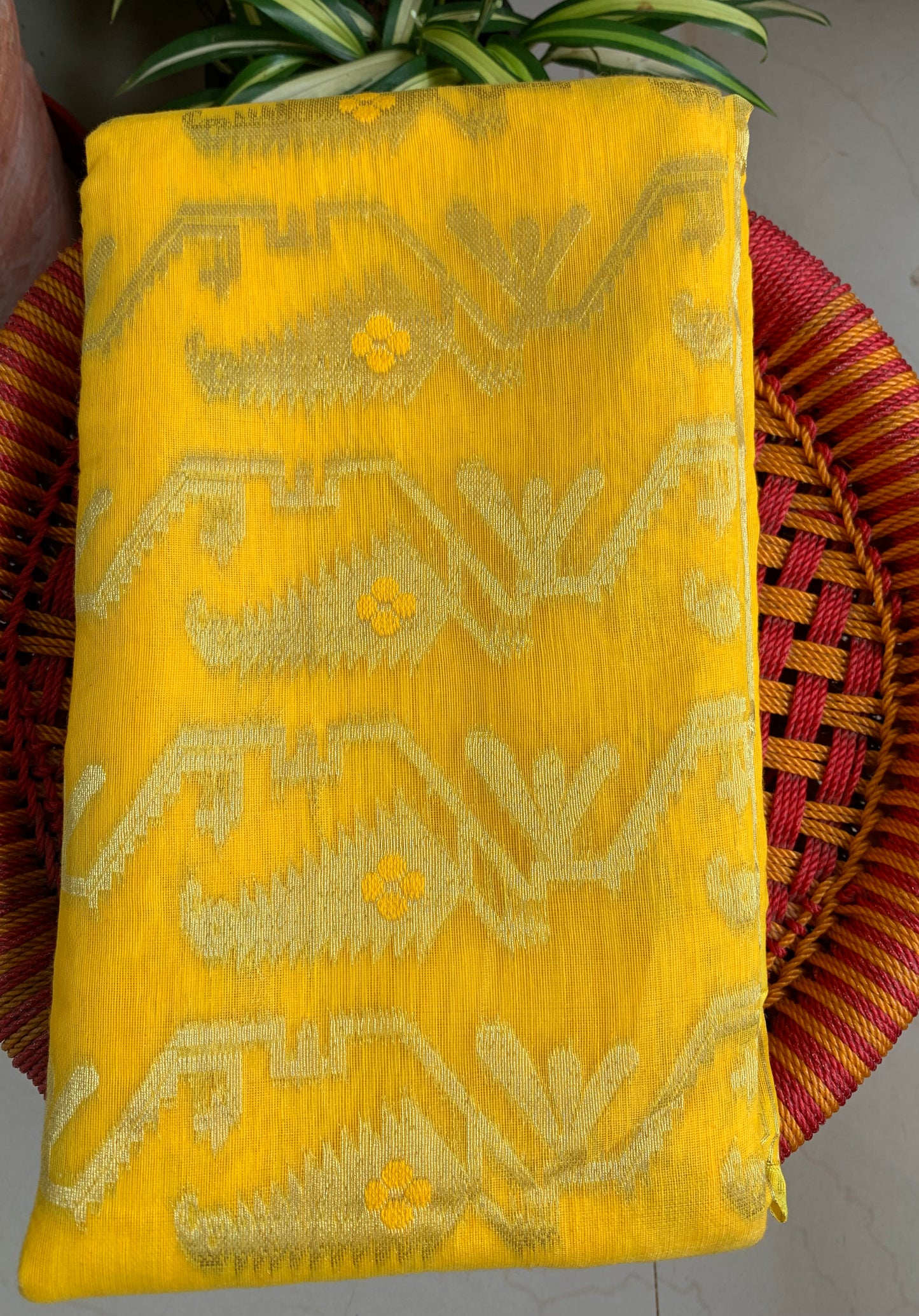 HANDWOVEN PURE COTTON DHAKAI JAMDANI SAREE WITH ZARI WORK