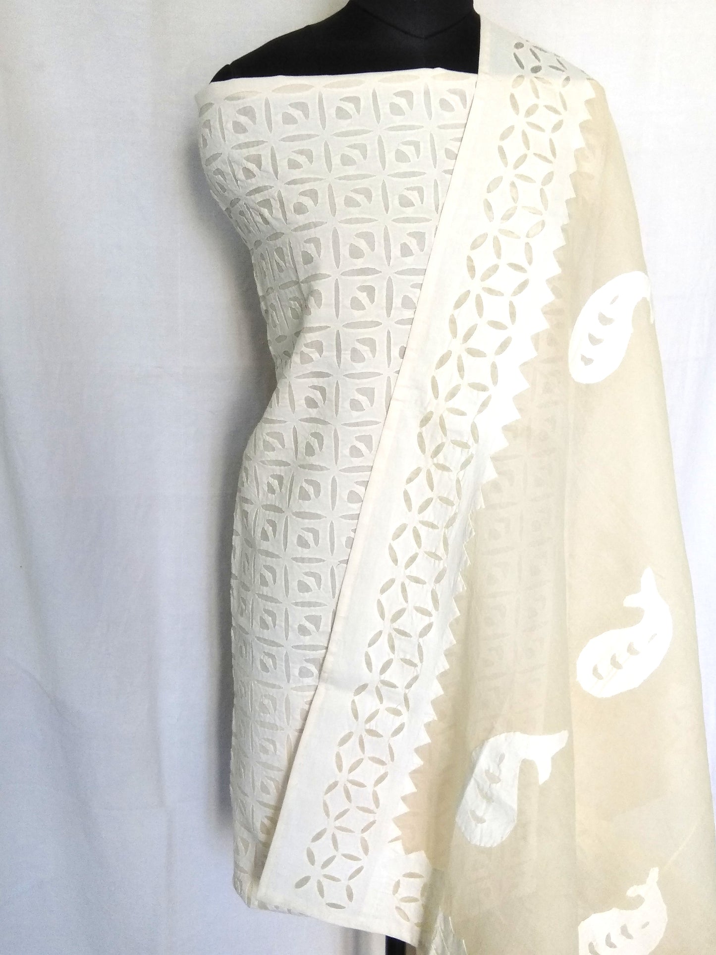 Cotton Dupatta with Applique Work