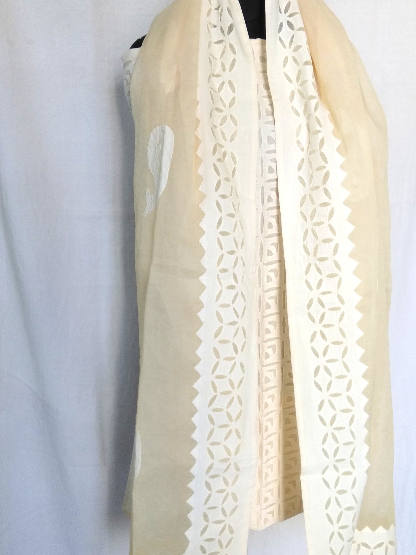 Cotton Dupatta with Applique Work