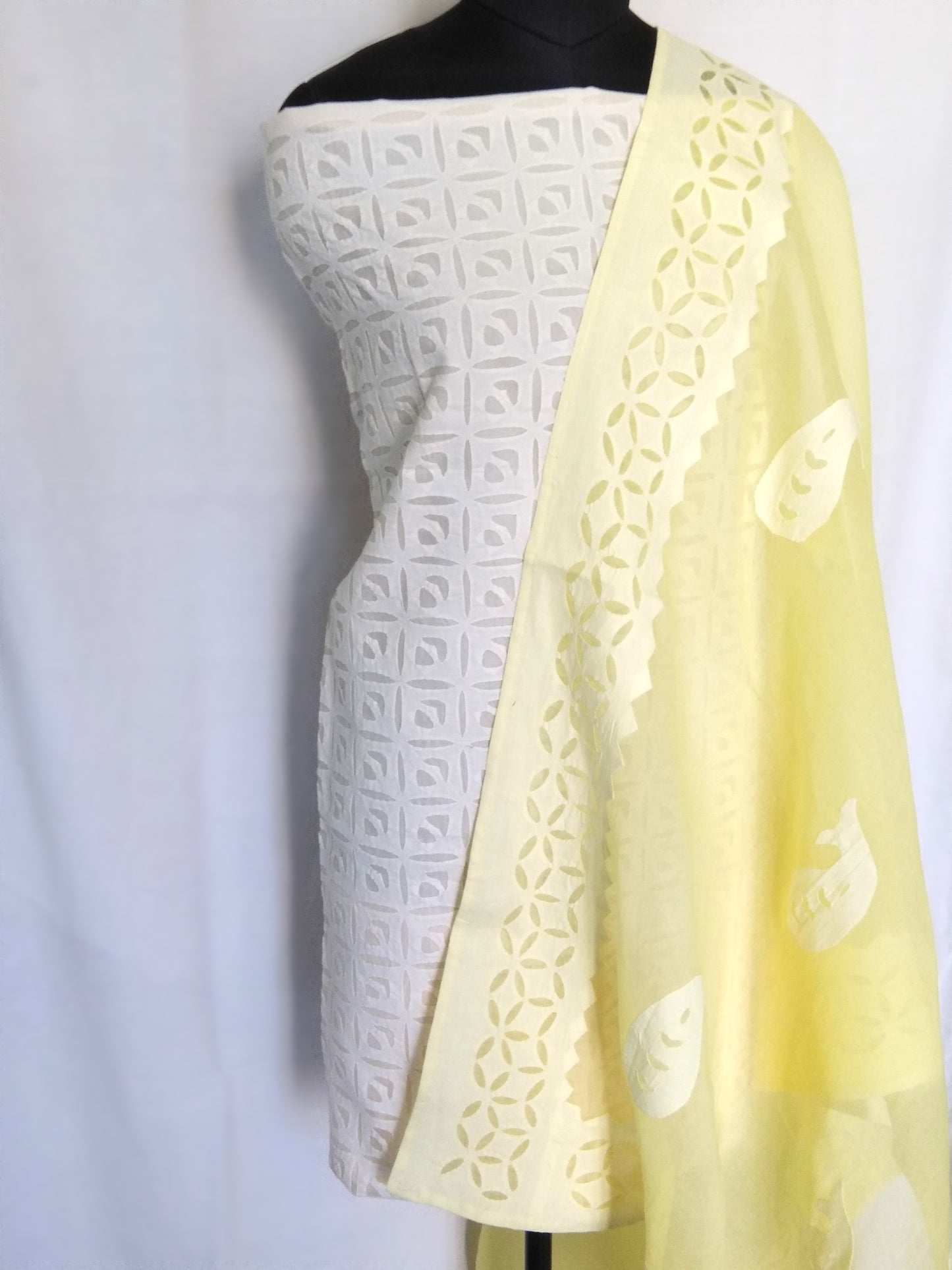 Cotton Dupatta with Applique Work