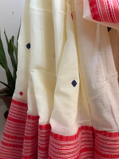 Handwoven soft cotton Jamdani saree - Lal paar 3