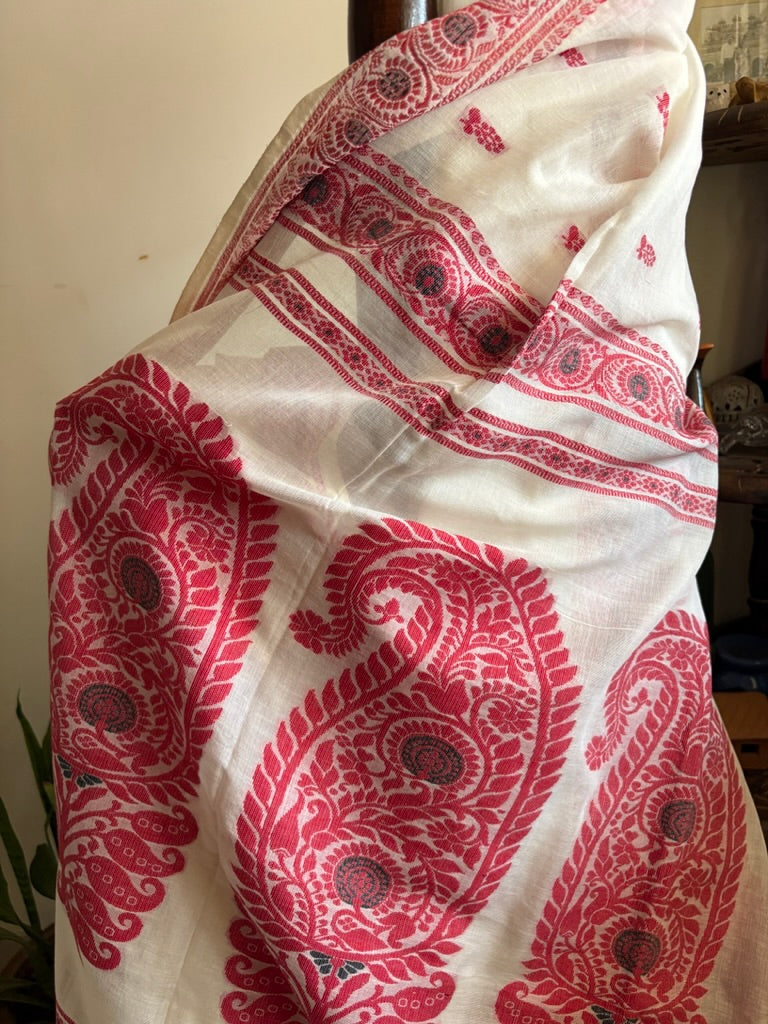 Handwoven soft cotton Jamdani saree - Lal paar 2