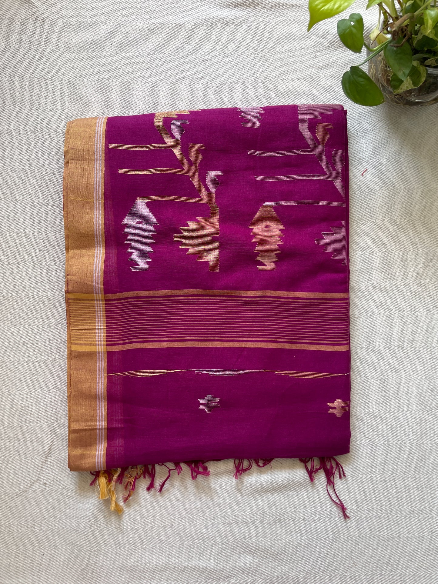 Pure cotton Jamdani saree with zari - Rani pink