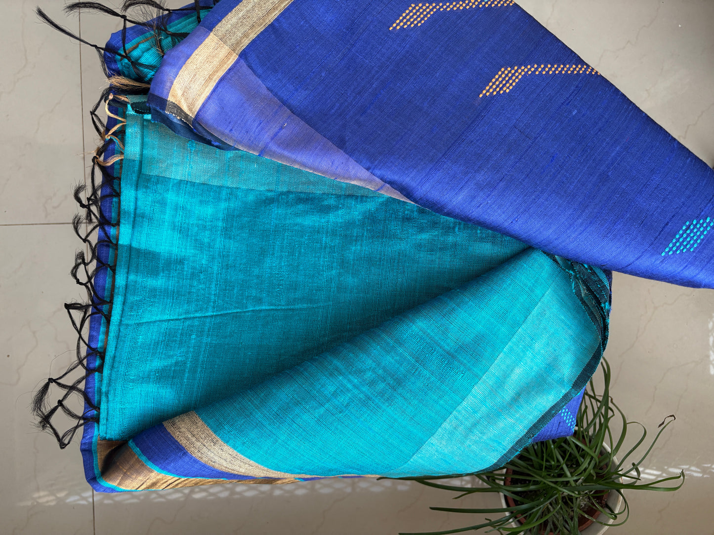 Pure 100% Tusshar silk with raw silk saree - Mohini Firoza blue