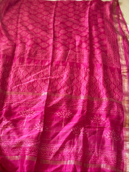 Maheshwari silk handblock printed saree - Rani Pink