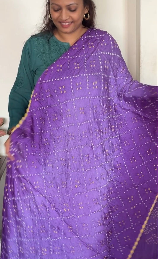 Bandhani Gajii silk saree - Purple