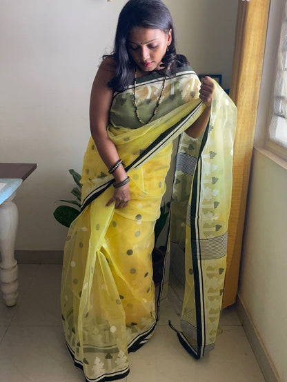 Muslin silk Jamdani saree - Yellow