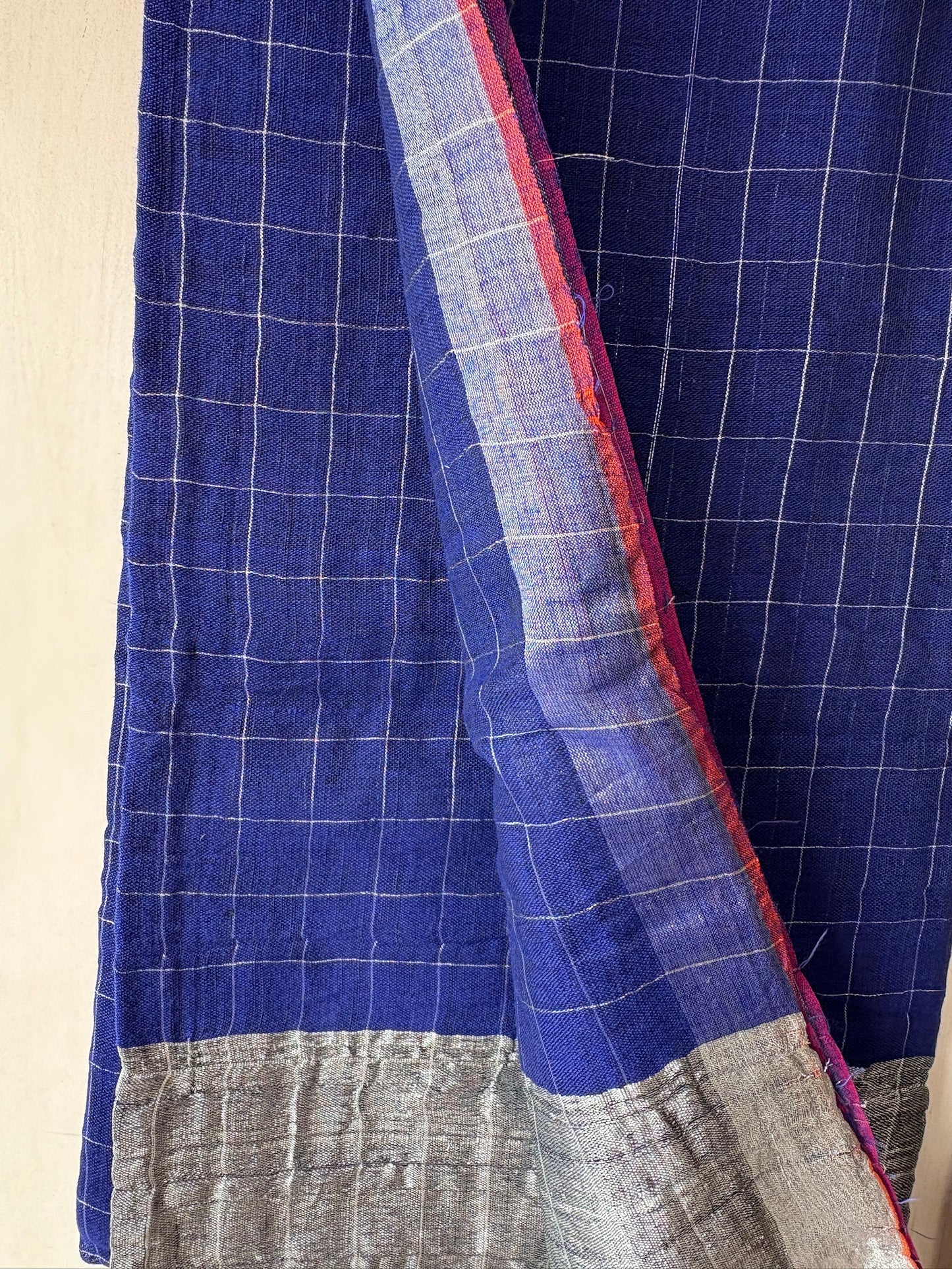 Linen handwoven check saree - Blue
