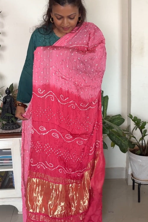 Bandhani Gajji silk saree with laadu design - Peach Pink
