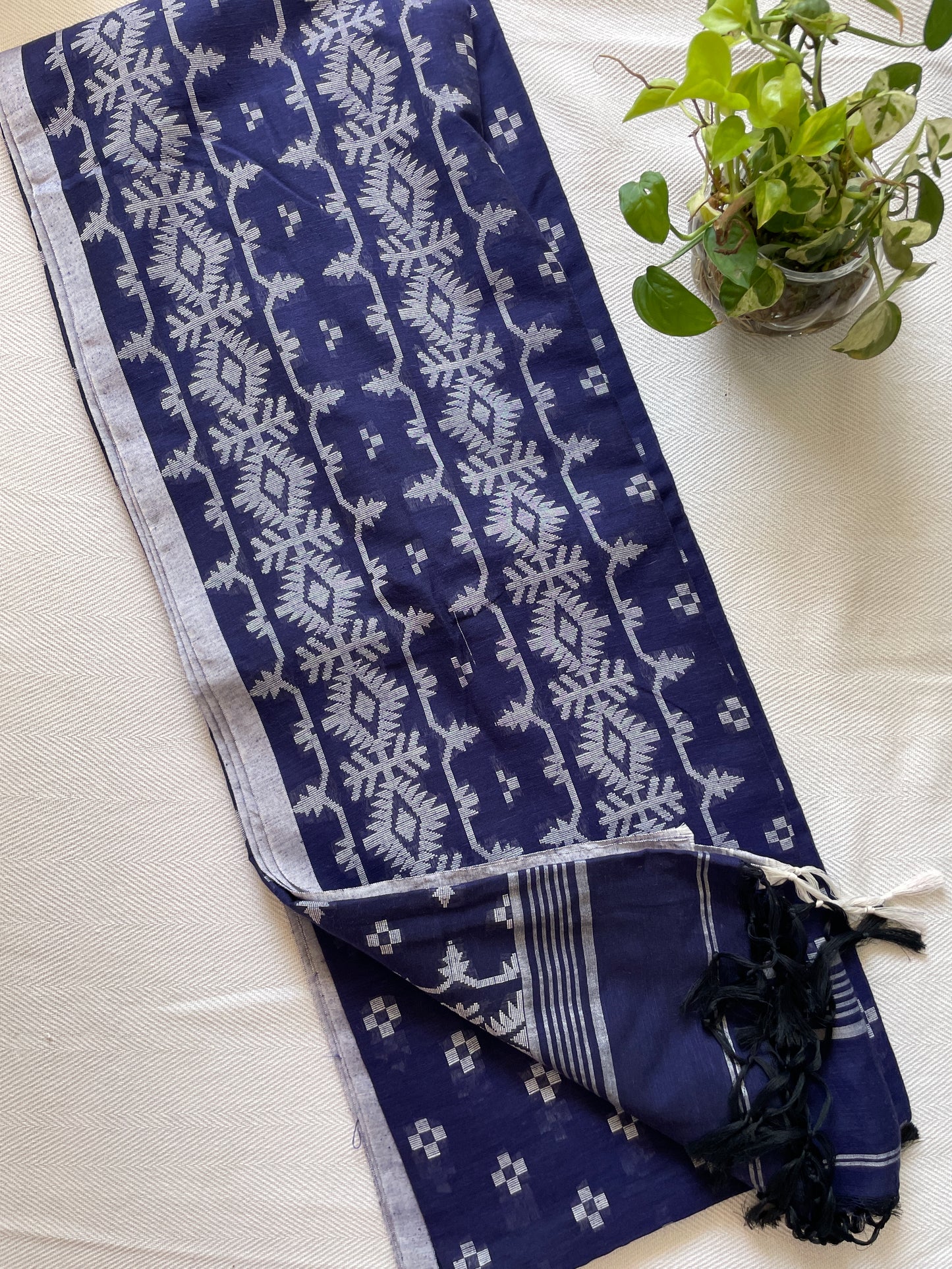 Handwoven pure khadi cotton Jamdani saree - Navy blue