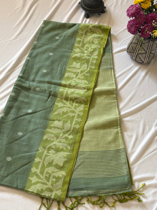 Handwoven soft cotton Jamdani saree - light Green